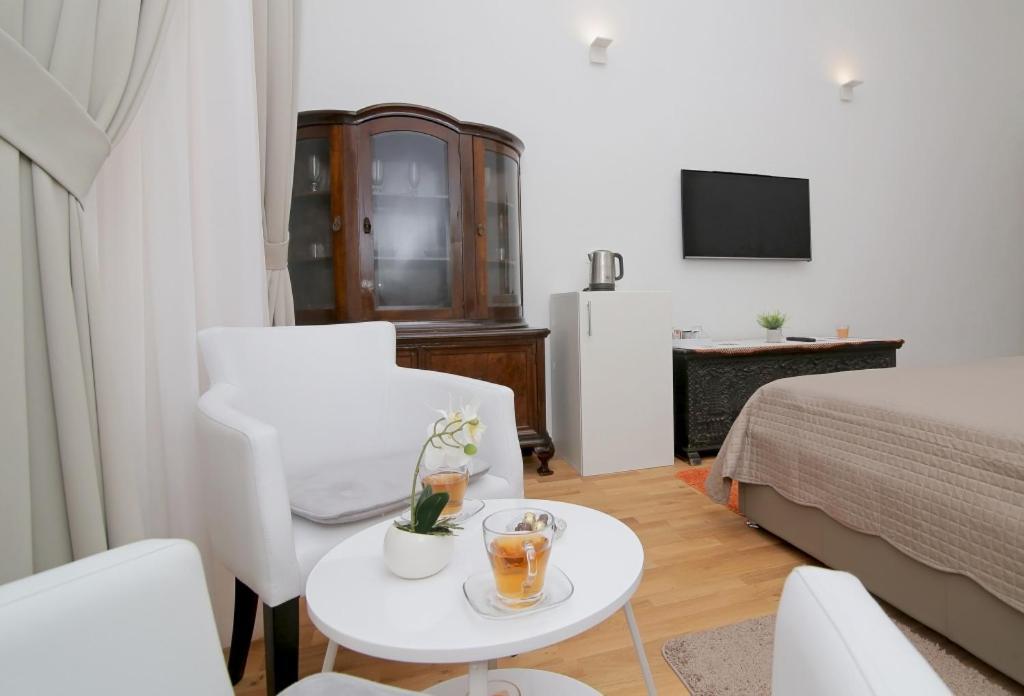 Room In Dubrovnik With Air Conditioning, Wifi Washing Machine 4246-3 Exteriör bild